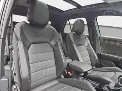 VW T-Roc 2.0 TDi DSG 150 R-Line (2025) - Photo 14