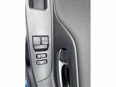 Toyota Yaris 1.5 TEAM 112CV (2018) - Photo 12