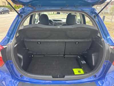 Toyota Yaris 1.5 TEAM 112CV (2018) - Photo 9