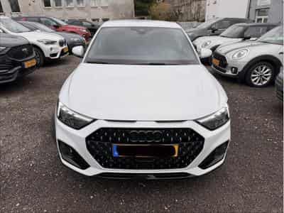 Audi A1 Allstreet 30 TFSI S tronic (2026) - Photo 2