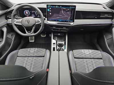 VW Passat 2.0 TDi DSG 150 R-Line (2025) - Photo 7