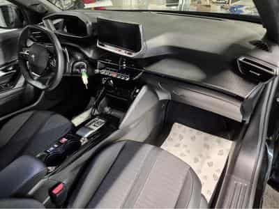 Peugeot 2008 1.5 BLUEHDI 130 ALLURE CUIR NAVI (2023) - Photo 6