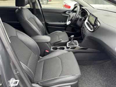 Kia Ceed SW Édition 7 1.0 T-GDI émotive pack (2021) - Photo 13