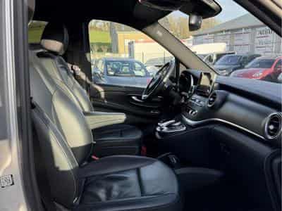 Mercedes V 250 D AMG LINE 7 SITZE CUIR NAVI 1 HAND (2019) - Photo 3