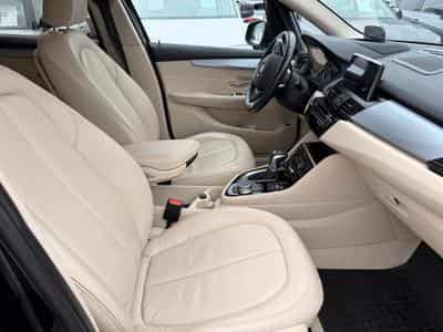 BMW 225 eDrive Xe (2017) - Photo 12