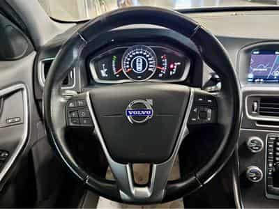 Volvo V60 T3 AUTO NAVI (2015) - Photo 7