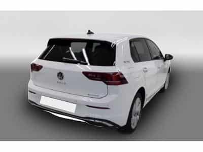 VW Golf (2025) - Photo 2