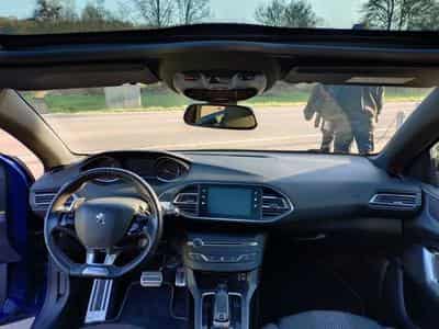 Peugeot 308 GT-Line (2018) - Photo 4