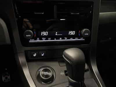 Toyota Yaris (2025) - Foto 15