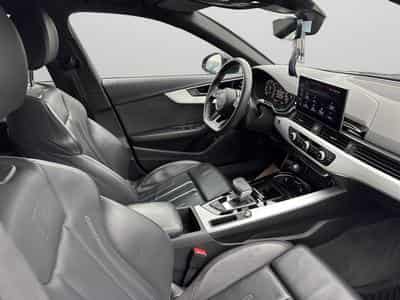 Audi A4 Avant S Line / Diesel (2022) - Photo 10