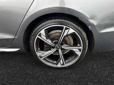 Audi A4 Avant S Line / Diesel (2022) - Photo 9