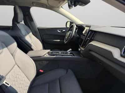 Volvo XC60 Facelift T6 Plus Dark / Hybride (2025) - Photo 15
