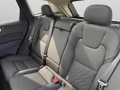 Volvo XC60 Facelift T6  Plus Dark (2025) - Photo 13