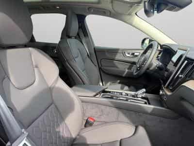 Volvo XC60 Facelift T6  Plus Dark (2025) - Photo 15