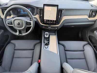 Volvo XC60 Facelift T6 Plus Dark / Hybride (2025) - Photo 3