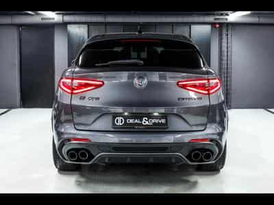 Alfa-Romeo Stelvio QUADRIFOGLIO 2.9T V6 AT8-Q4 (510 CH) - GRIGIO VESUVIO (2020) - Foto 4