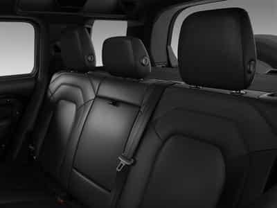 Land-Rover Defender 110 3.0 D250 X-Dynamic HSE AWD +PanoramaSchiebedach+WinterPa (2026) - Foto 7