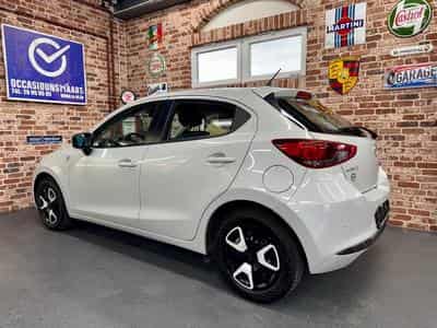 Mazda 2 2 1.5 90cv CENTER-LINE (2024) - Foto 2