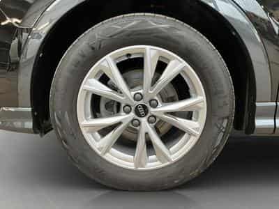 Audi Q3 SB+S-line+S-Tronic+35TFSI+LED (2025) - Photo 8