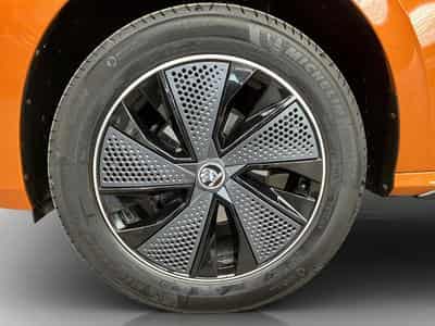 Skoda Kamiq Monte-Carlo+BVM+Pano+LED (2025) - Photo 8