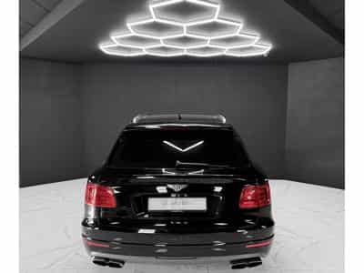 Bentley Bentayga 4.0 V8 / 1ST HAND / FULL BENTLEY SERVICE (2018) - Photo 4