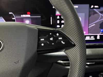 Audi A5 40 TDI 204 CV AVANT S TRONIC S LINE PLUS *360°* (2025) - Photo 10