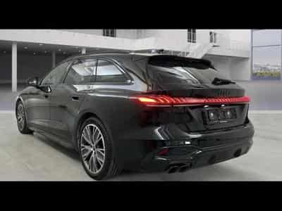 Audi A5 40 TDI 204 CV AVANT S TRONIC S LINE PLUS *360°* (2025) - Photo 4