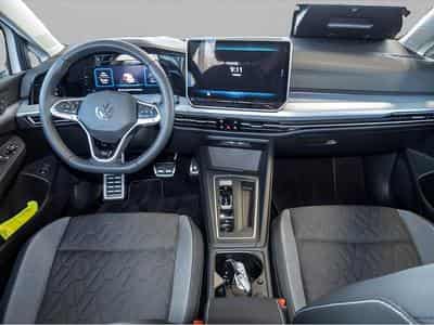 VW Golf (2025) - Photo 5