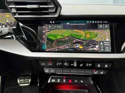 Audi RS3 (2024) - Photo 12