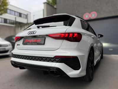 Audi RS3 (2024) - Photo 8