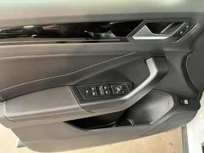 VW T-Roc R-Line+DSG+Black-Style+Pano+RearView (2024) - Foto 14