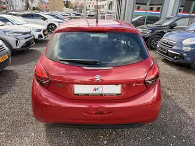 Peugeot 208 1.2 ALLURE 110 S&S (2015) - Photo 4