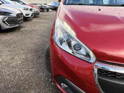 Peugeot 208 1.2 ALLURE 110 S&S (2015) - Photo 9