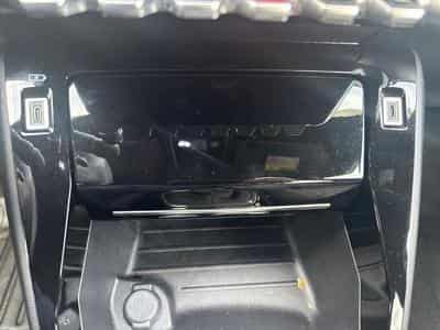 PEUGEOT 2008 1.2 100ch S&S Allure (2024) - Photo 11