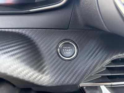 PEUGEOT 208 1.2 Hybrid 100ch Allure e-DCS6 (2024) - Photo 12