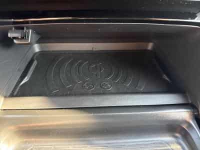 PEUGEOT 208 1.2 Hybrid 100ch Allure e-DCS6 (2024) - Photo 9