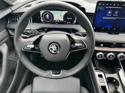 Skoda Superb L&K / DSG  / 360 / Diesel (2024) - Photo 14