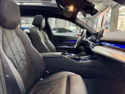 BMW 520 520dA Touring 2.0 197cv Auto xDrive M-SPORT (2025) - Photo 8