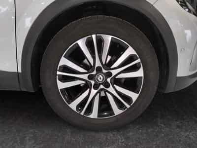 Renault Captur 1.33 TCe MHEV Iconic 140 EDC GPF (2023) - Photo 8