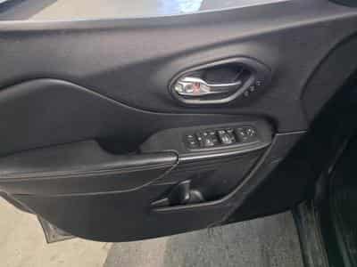 Jeep Cherokee 2.2 MULTIJET 4X4 LIMITED PANO CUIR NAVI (2016) - Photo 9