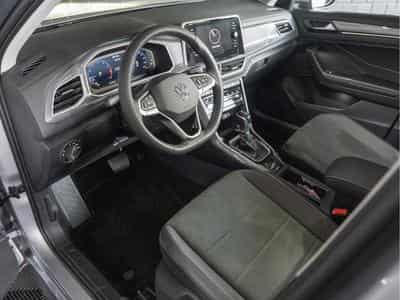 VW T-Roc Style 2.0 TDI 150CV DSG 7 * Sièges Chauffants * Caméra * (2024) - Photo 9