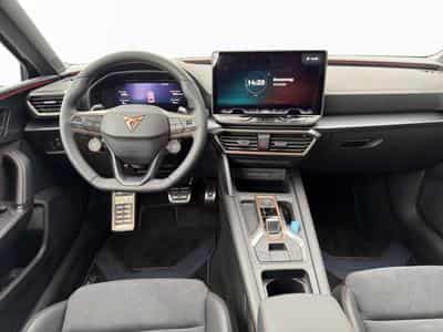 Cupra Leon eTSI (2026) - Photo 2