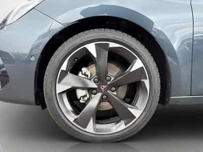 Cupra Leon eTSI (2026) - Photo 8