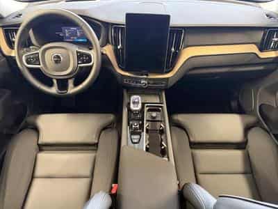 Volvo XC60 Facelift T6 Plus Dark / Hybride (2025) - Foto 10