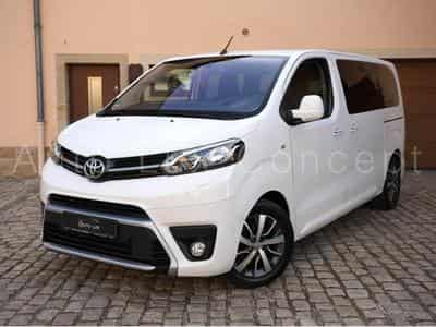Toyota Proace 2.0 D-4D 177 ch AT8 L2 Shuttle Comfort 8 places (2020) - Foto 1