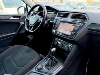 VW Tiguan Tiguan Highline 2.0 TSI DSG 4Motion /LED/ACC/AHK (2017) - Foto 12