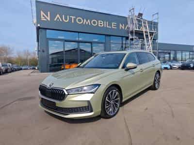 Skoda Superb SUPERB COMBI*4x4 L&amp;K*4X SCHIEBEDACH*SOUNDANLAGE* (2025) - Foto 1