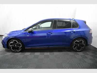 VW Golf Golf VIII Lim. 2.0 TDI R-Line, Black Style, Lede (2024) - Photo 2