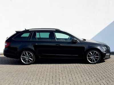 Skoda Octavia Octavia Combi RS 2.0 TDI DSG 4x4 /LED/ACC/CAM/ (2019) - Photo 4
