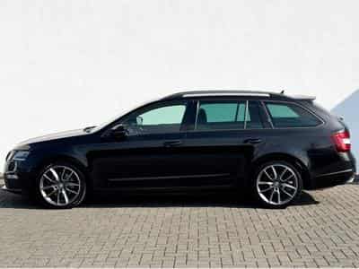 Skoda Octavia Octavia Combi RS 2.0 TDI DSG 4x4 /LED/ACC/CAM/ (2019) - Photo 8